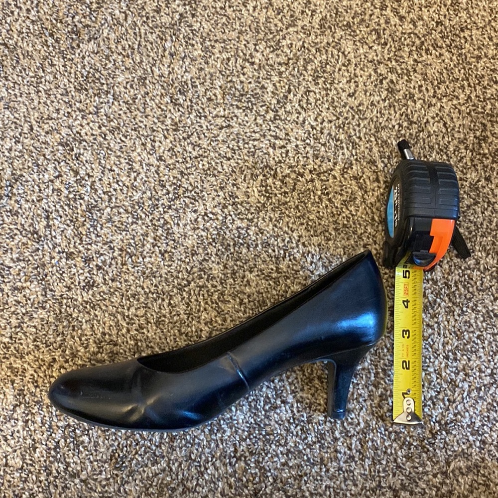 High Heel - Picture 10 of 10